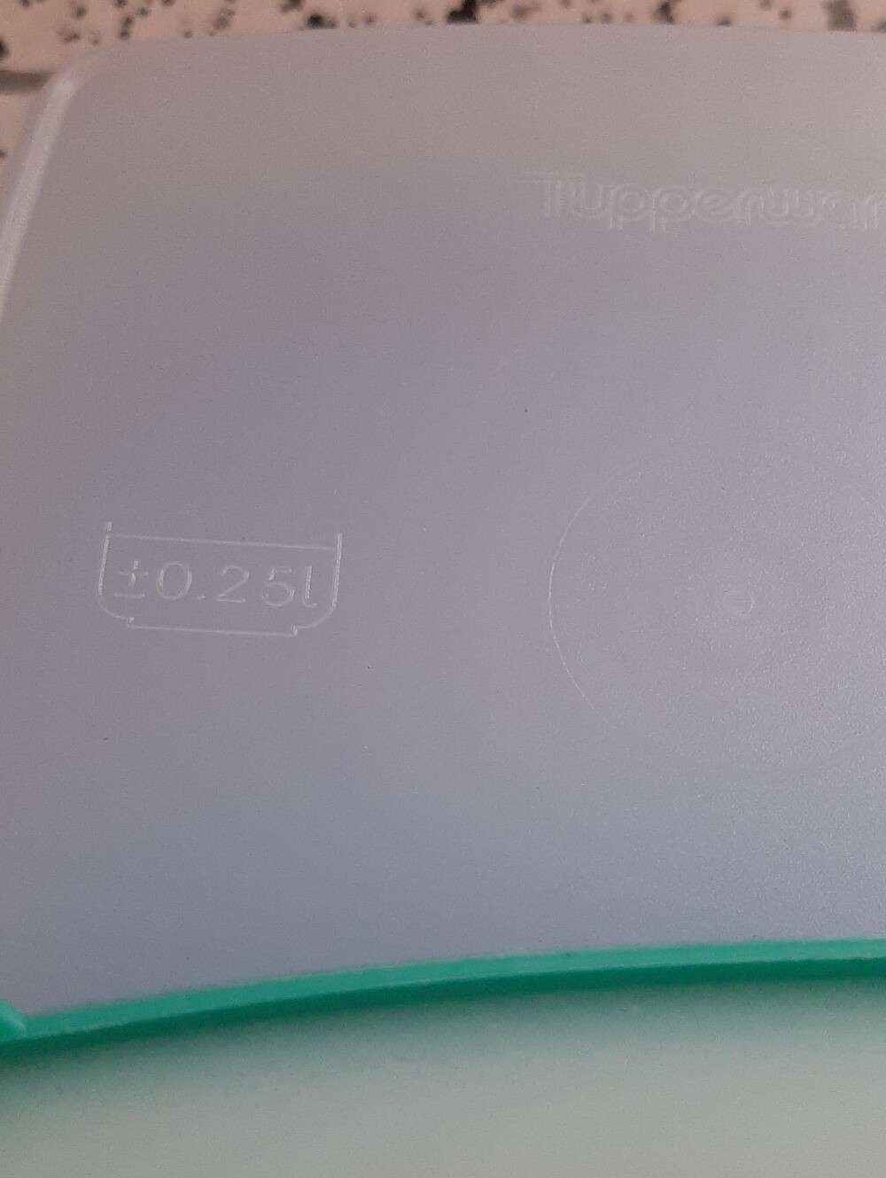 Tupperware Refrigerator Square Set/2 - Picture 9 of 9